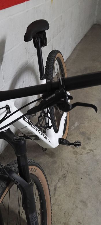 Used Berria BRAVO 6 2021 2021 Mountainbike, White, 29 — image 5 of 10