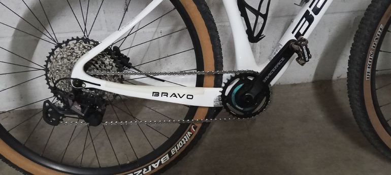 Used Berria BRAVO 6 2021 2021 Mountainbike, White, 29 — image 3 of 10