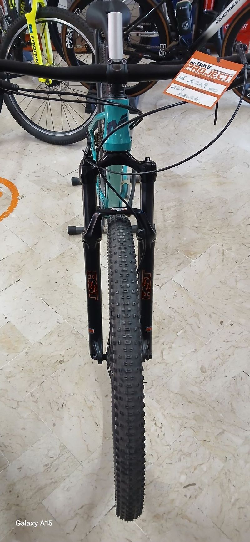 Used Massi Fura Shimano Deore 2025 Mountainbike, Green — image 4 of 9