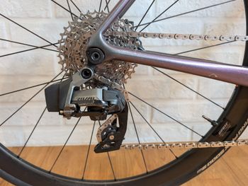 Used Giant TCR Advanced Pro Disc 1 AXS 2024 2024 Road & Gravel — image 4 of 11