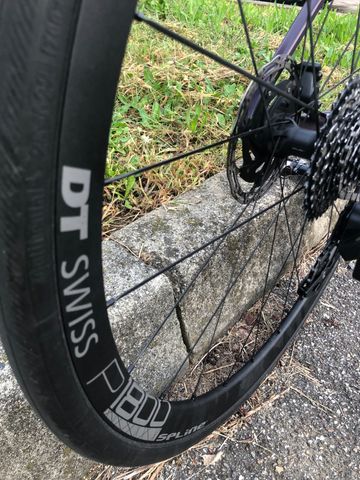 Used BMC Roadmachine 01 FOUR 2022 2022 Road & Gravel, Purple — image 2 of 6