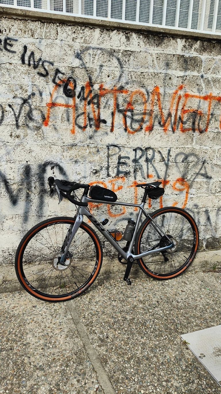 Used BH GRAVELX EVO 3.0 2022 2022 Road & Gravel, Gris claro — image 1 of 3