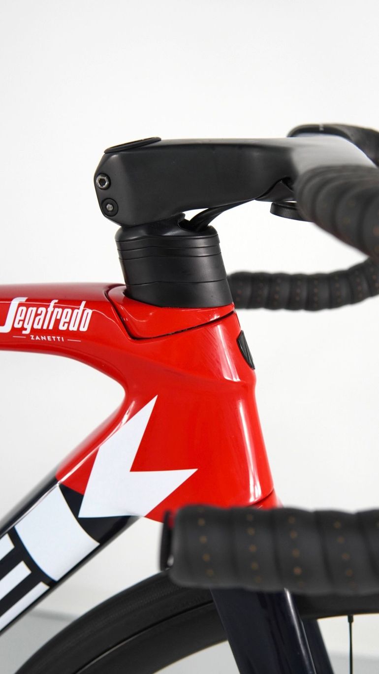 Used Trek Émonda SLR 9 eTap 2021 2021 Road & Gravel, Blue — image 9 of 24