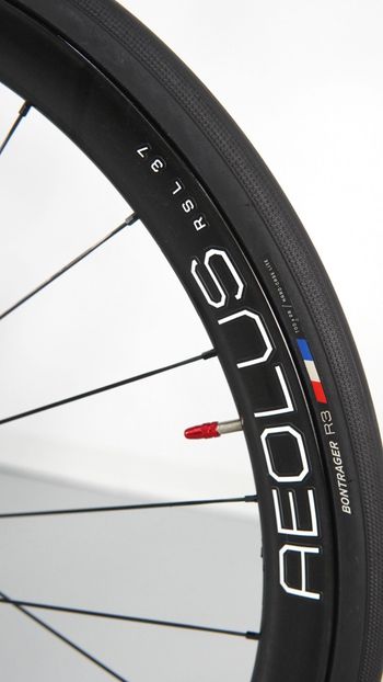 Used Trek Émonda SLR 9 eTap 2021 2021 Road & Gravel, Blue — image 12 of 24