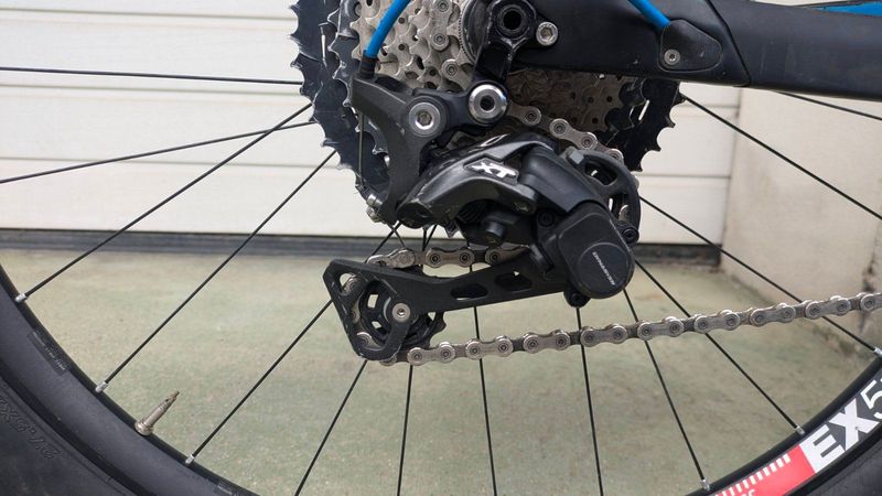 Käytetty Pivot Firebird Pro XT/XTR 2019 2019 Mountainbike — kuva 9 / 25