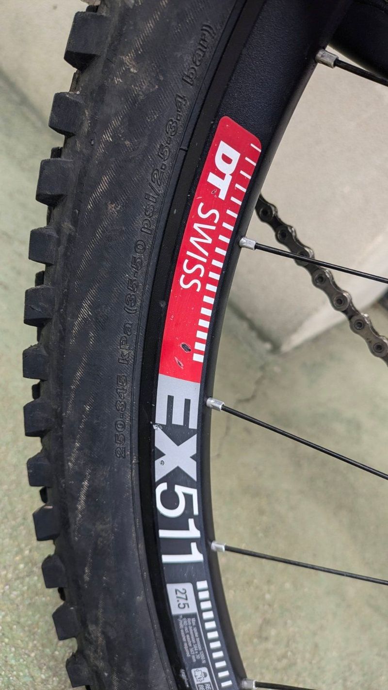 Käytetty Pivot Firebird Pro XT/XTR 2019 2019 Mountainbike — kuva 20 / 25