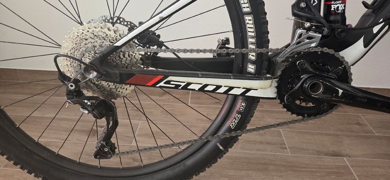 Used Scott Spark 750 2017 2017 Mountainbike, Black, 27.5 — image 3 of 13