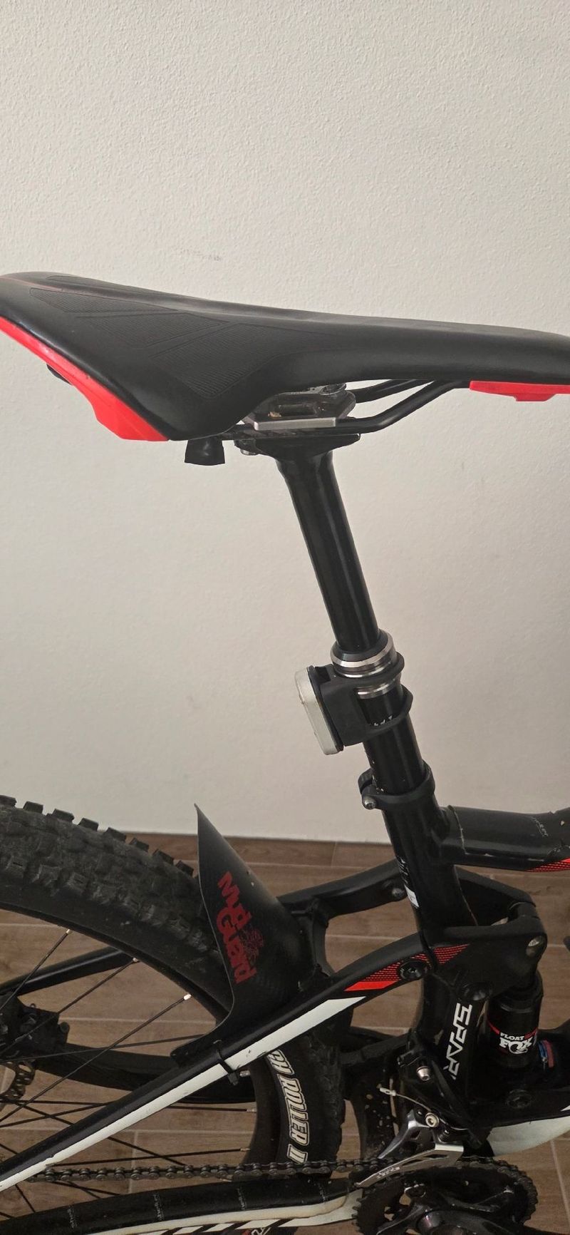 Used Scott Spark 750 2017 2017 Mountainbike, Black, 27.5 — image 6 of 13