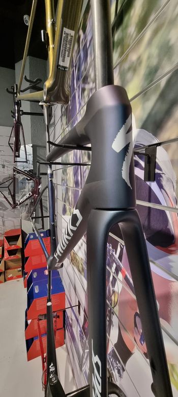 Used Specialized S-Works Tarmac SL8 Frameset - FACT 12r Carbon 2025 Frameset 2025 Road & Gravel, Negro — image 5 of 6