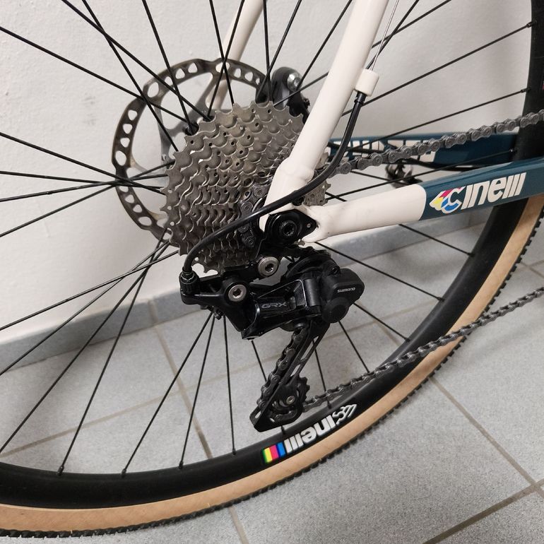 Used Cinelli ZYDECO - SHIMANO GRX 2X10 Mix 2025 2025 Road & Gravel, White — image 3 of 8