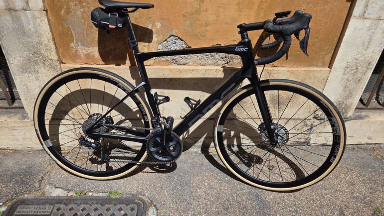 Used BMC Roadmachine TWO 2020 2020 Road & Gravel, Black — image 1 of 3