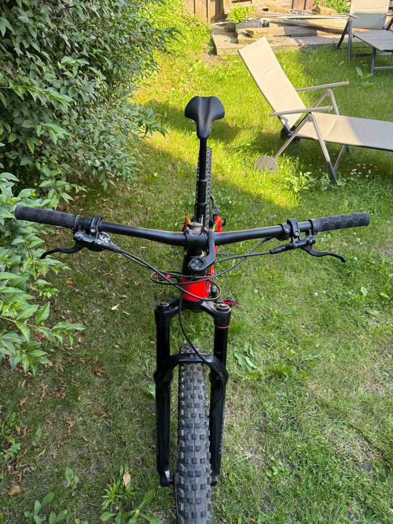 Used Trek Fuel ex SRAM NX 2023 Mountainbike, Red, 29 — image 3 of 17