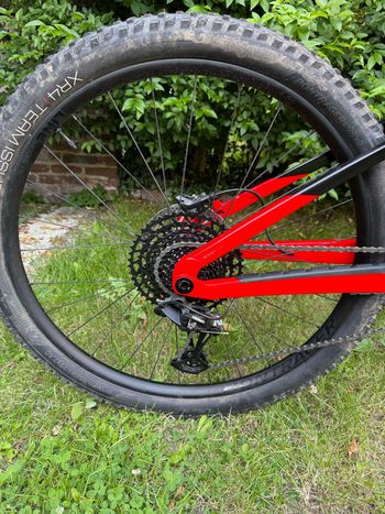 Used Trek Fuel ex SRAM NX 2023 Mountainbike, Red, 29 — image 17 of 17