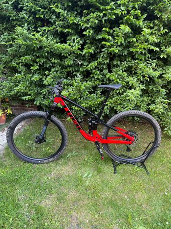 Used Trek Fuel ex SRAM NX 2023 Mountainbike, Red, 29 — image 2 of 17