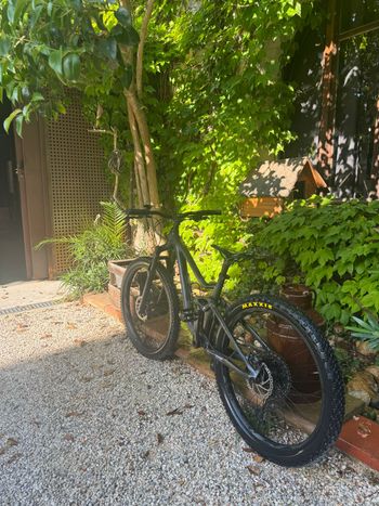 Used Giant Giant VTT Tout Suspendu 29 2023 Mountainbike, Nero — image 2 of 8