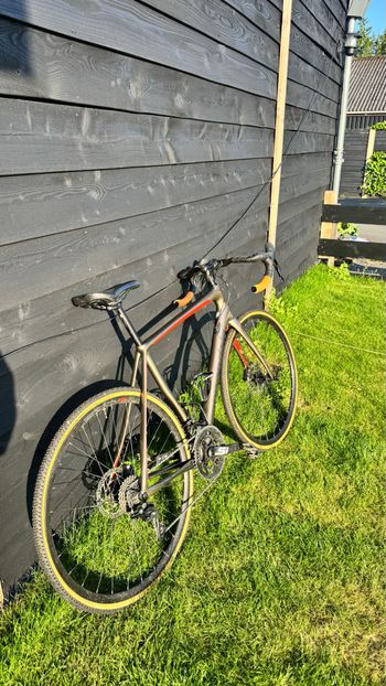 Used Cannondale Synapse Carbon Disc 105 2019 2019 Road & Gravel, Light Gray — image 7 of 7