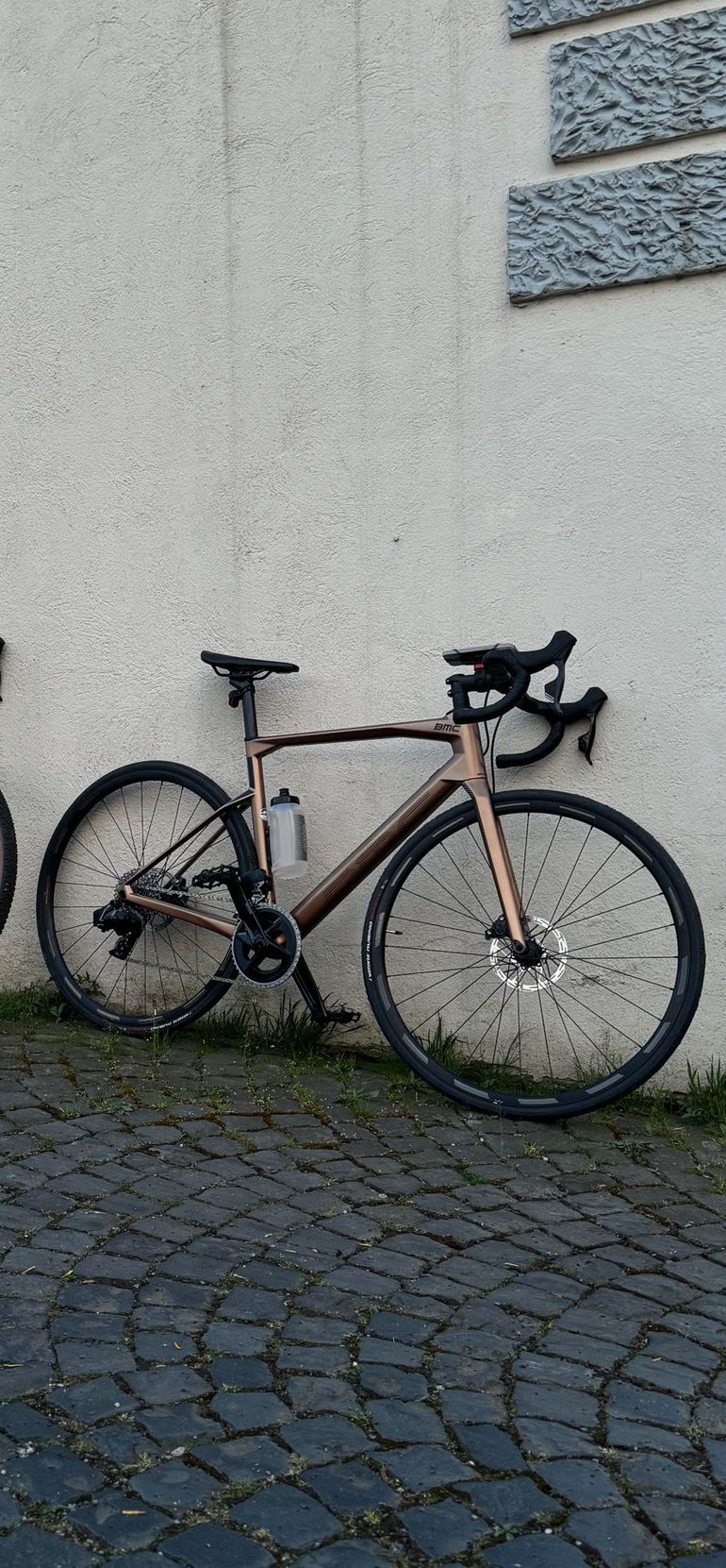 Used BMC Roadmachine FOUR 2023 2023 Road & Gravel, Orange — image 1 of 6