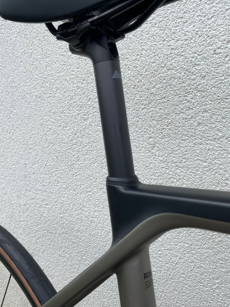 Used Canyon Grail CF SL 7 2021 2021 Road & Gravel, Black — image 13 of 14