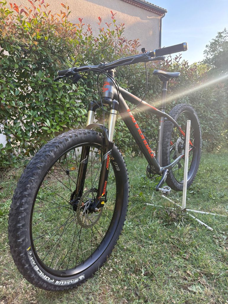 Used Cannondale Beast of the East 3 2017 2017 Mountainbike, Grigio chiaro — image 3 of 12