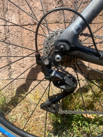 Used Felt B12 Shimano 105 2015 Road & Gravel, Black — image 3 of 7