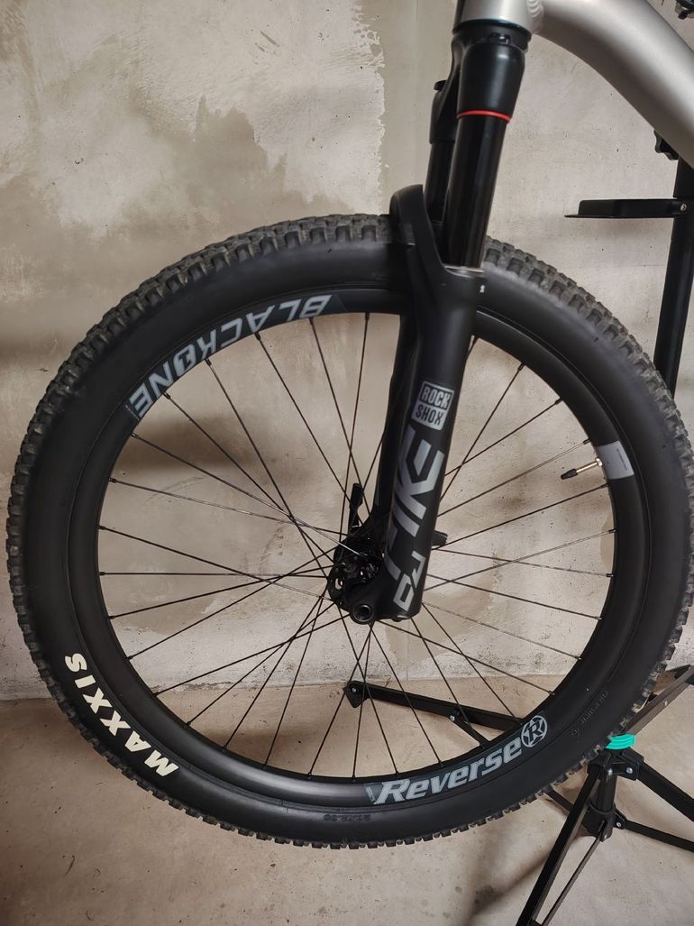 Used Rose THE BRUCE 2 2023 2023 Mountainbike, Grigio chiaro — image 6 of 18