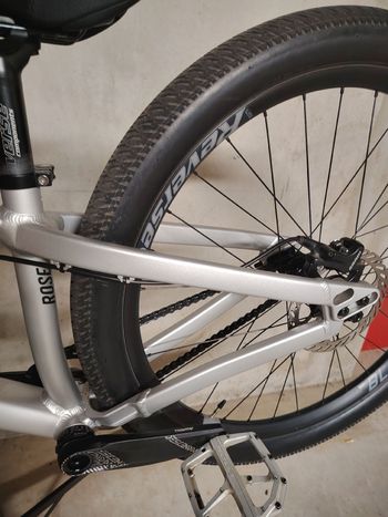 Used Rose THE BRUCE 2 2023 2023 Mountainbike, Grigio chiaro — image 17 of 18