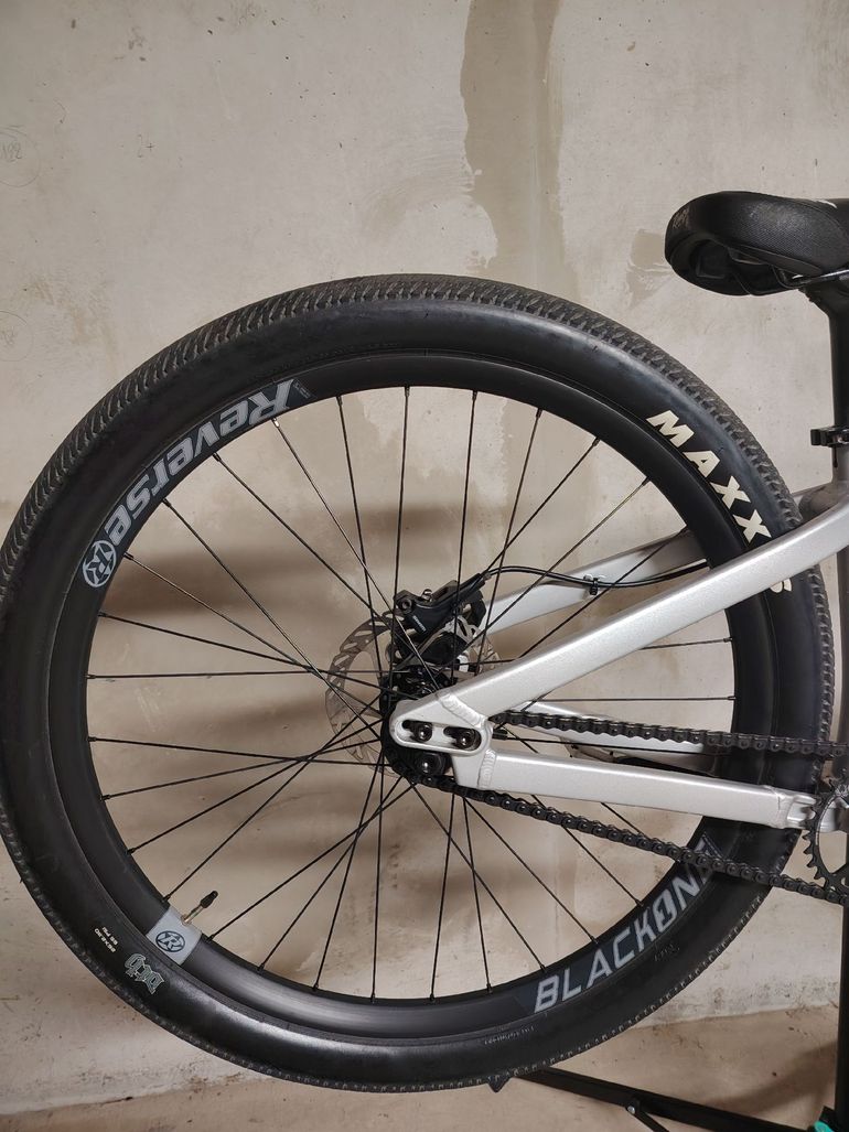 Used Rose THE BRUCE 2 2023 2023 Mountainbike, Grigio chiaro — image 5 of 18