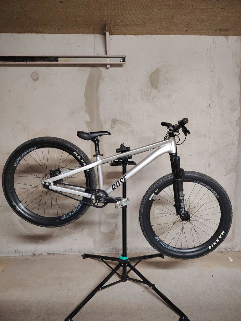 Used Rose THE BRUCE 2 2023 2023 Mountainbike, Grigio chiaro — image 12 of 18