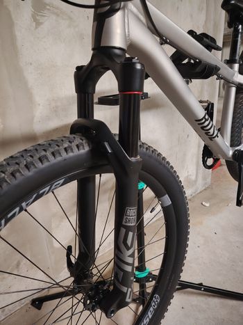 Used Rose THE BRUCE 2 2023 2023 Mountainbike, Grigio chiaro — image 7 of 18
