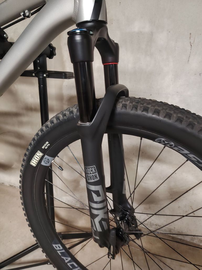 Used Rose THE BRUCE 2 2023 2023 Mountainbike, Grigio chiaro — image 13 of 18