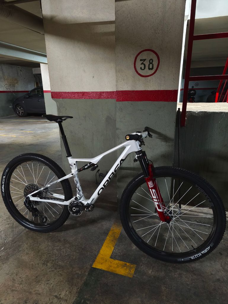 Used Orbea OIZ M-TEAM AXS 2025 Frameset 2025 Mountainbike, Blanco — image 11 of 15