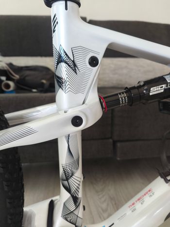 Used Orbea OIZ M-TEAM AXS 2025 Frameset 2025 Mountainbike, Blanco — image 8 of 15