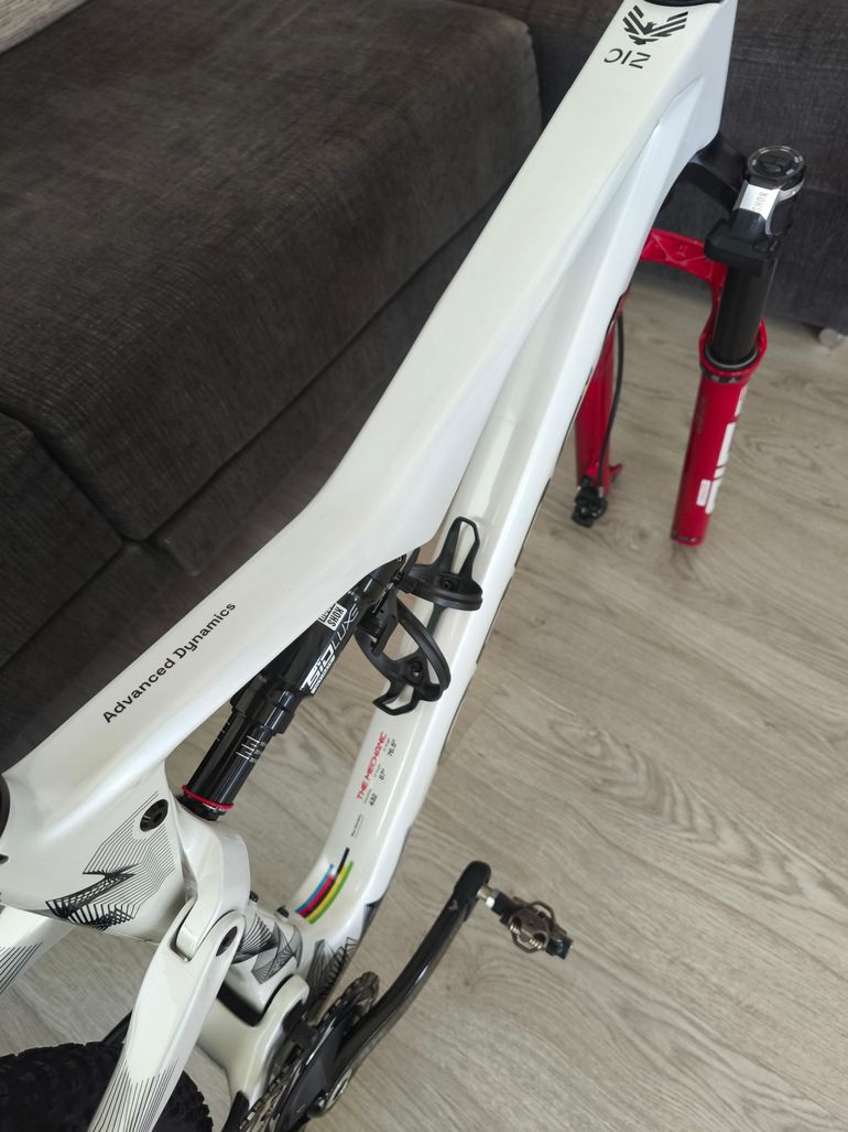 Used Orbea OIZ M-TEAM AXS 2025 Frameset 2025 Mountainbike, Blanco — image 6 of 15