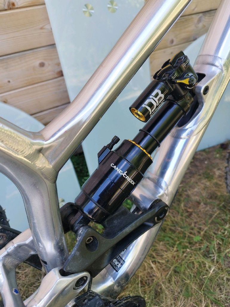 Used Commencal FURIOUS ESSENTIAL 2021 2021 Mountainbike, Light Gray, 27.5 — image 8 of 8