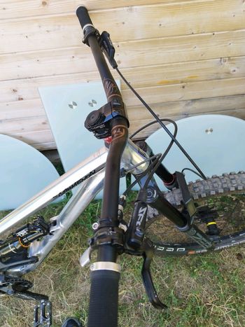 Used Commencal FURIOUS ESSENTIAL 2021 2021 Mountainbike, Light Gray, 27.5 — image 5 of 8