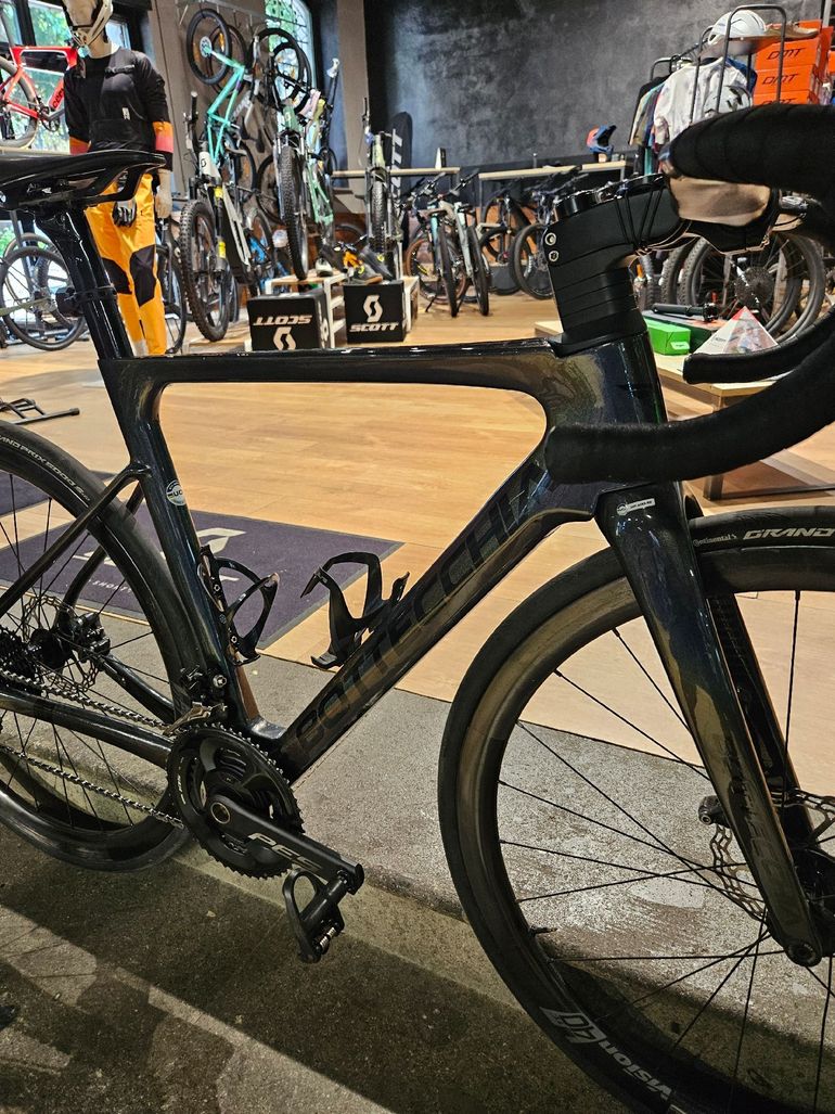 Used Bottecchia Aerospace Shimano Ultegra 2023 Road & Gravel, Schwarz — image 2 of 5