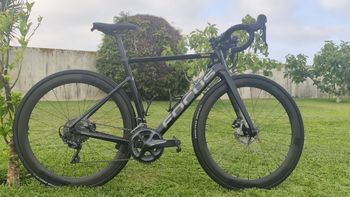 Used Focus IZALCO MAX DISC 8.8 2020 2020 Road & Gravel, Nero — image 2 of 6