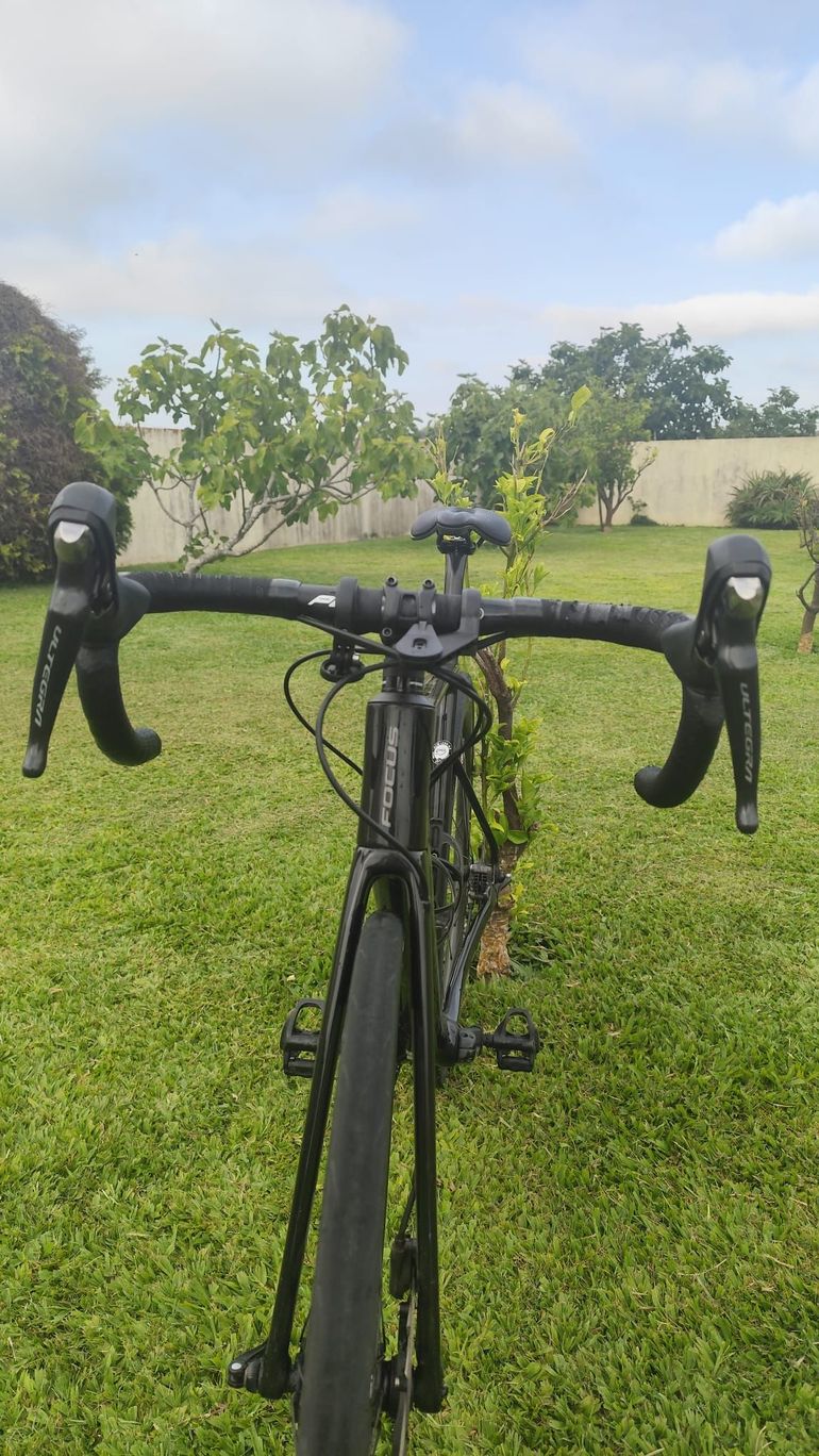 Used Focus IZALCO MAX DISC 8.8 2020 2020 Road & Gravel, Nero — image 1 of 6