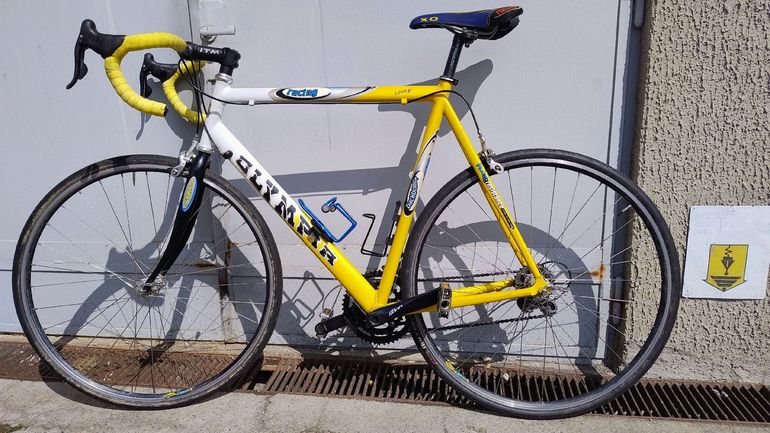 Used Olympia Evo Campagnolo Mirage 2003 Road & Gravel — image 1 of 7