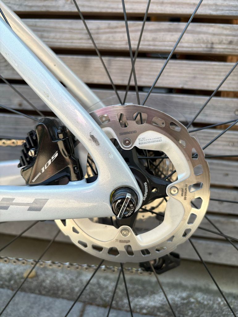 Used BH Bikes BH Bikes Custom Shimano 105 2024 Road & Gravel, Gris claro — image 8 of 14