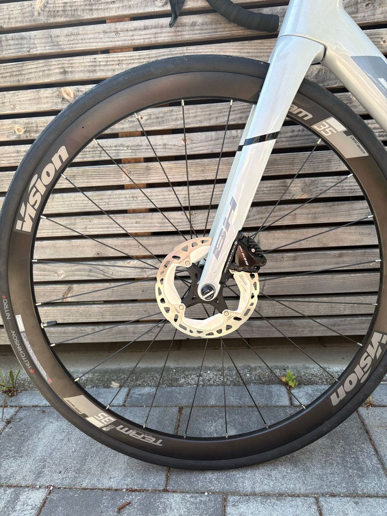 Used BH Bikes BH Bikes Custom Shimano 105 2024 Road & Gravel, Gris claro — image 7 of 14