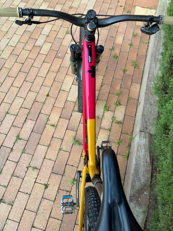 Used Rocky Mountain Instinct Carbon 50 2022 2022 Mountainbike, Red, 27.5, 29 — image 8 of 11