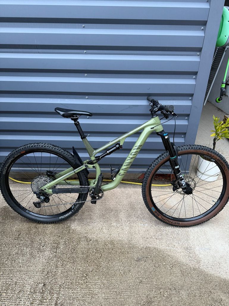 Used Canyon Neuron 6 2022 2022 Mountainbike, Green, 27.5, 29 — image 1 of 8