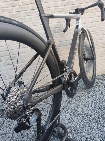 Used Cannondale Shimano 105 Di2 2024 Road & Gravel — image 2 of 7
