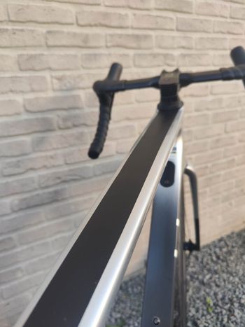 Used Cannondale Shimano 105 Di2 2024 Road & Gravel — image 5 of 7