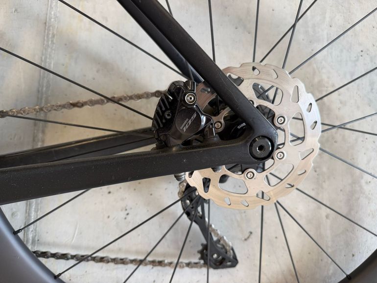 Used Colnago V3 Disc 105 Bike 2024 2024 Road & Gravel, Black — image 8 of 14