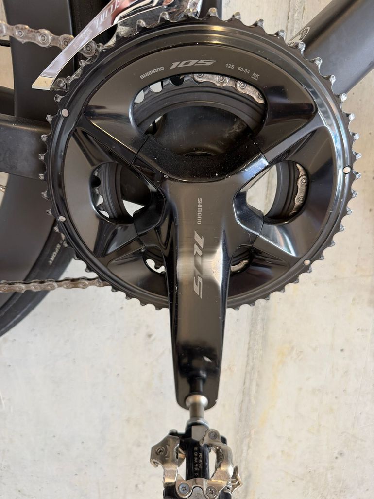 Used Colnago V3 Disc 105 Bike 2024 2024 Road & Gravel, Black — image 5 of 14