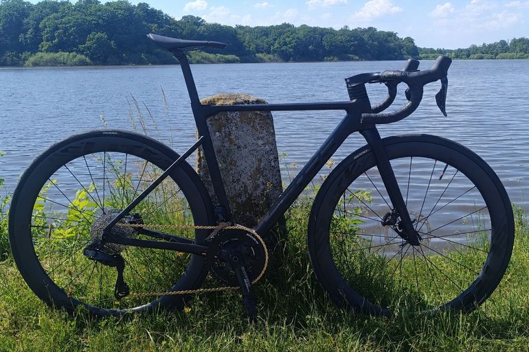 Used Elves Elves Custom Shimano Ultegra Di2 2026 Road & Gravel, Black — image 1 of 8
