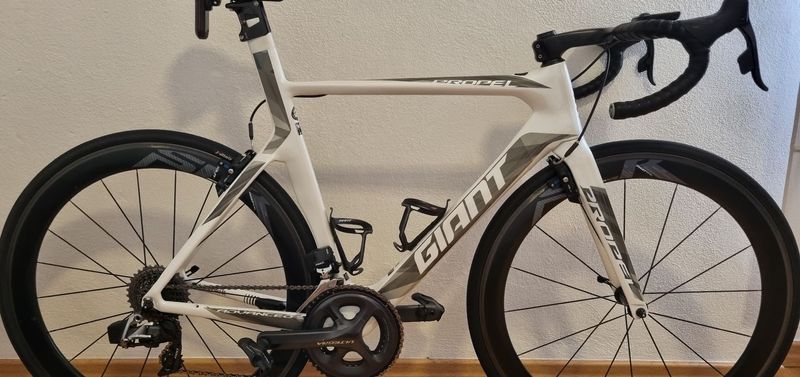 Used Giant Propel Advanced SL 0-RED eTap 2017 2017 Road & Gravel