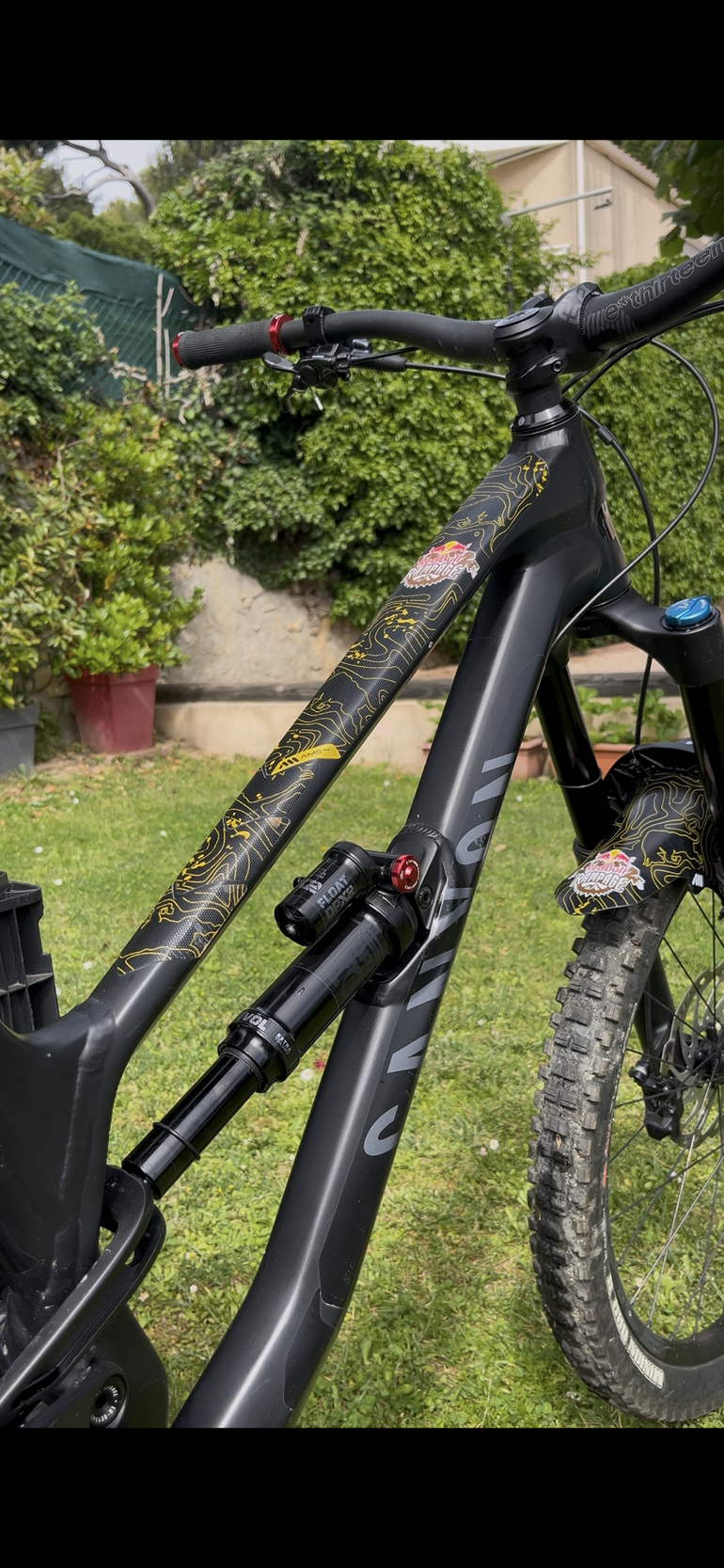 Used Canyon Torque 6 2021 2021 Mountainbike, Black, 27.5 — image 6 of 7